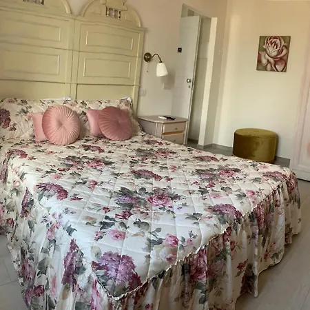 Гостевой дом New Business And Fun Camere&monolocali Gb Rossi Friendly Верона