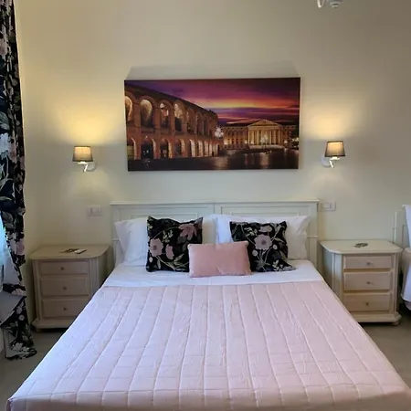 Гостевой дом New Business And Fun Camere&monolocali Gb Rossi Friendly Верона
