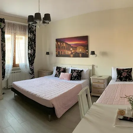Гостевой дом New Business And Fun Camere&monolocali Gb Rossi Friendly Верона