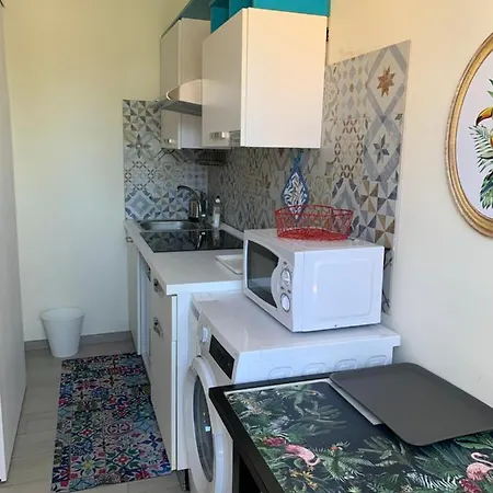 New Business And Fun Camere&monolocali Gb Rossi Friendly Гостевой дом 3*