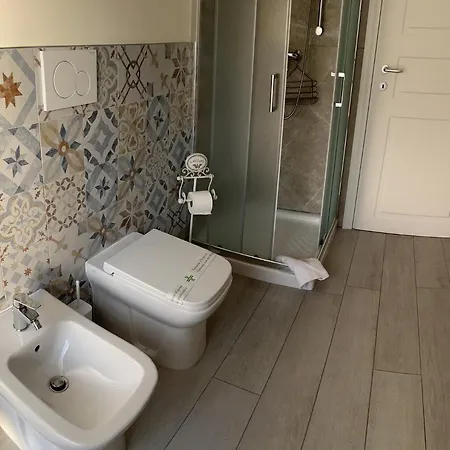 Гостевой дом New Business And Fun Camere&monolocali Gb Rossi Friendly Верона