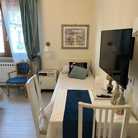 New Business And Fun Camere&monolocali Gb Rossi Friendly 3*