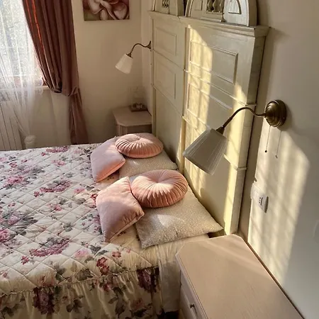 New Business And Fun Camere&monolocali Gb Rossi Friendly