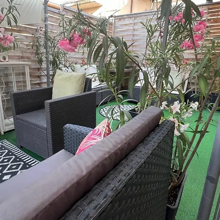 New Business And Fun Camere&monolocali Gb Rossi Friendly Гостевой дом 3*